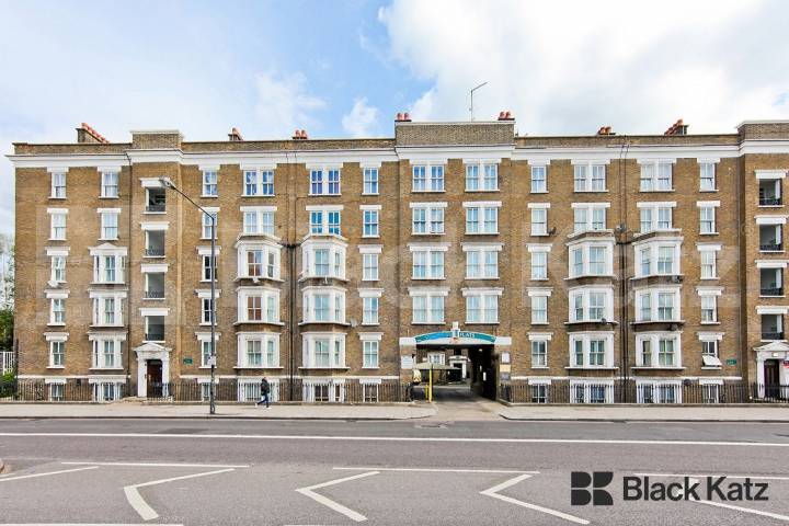 Flooded with natural light, communal roof terrace, stunning views over the city Old Kent Road, Tower Bridge 